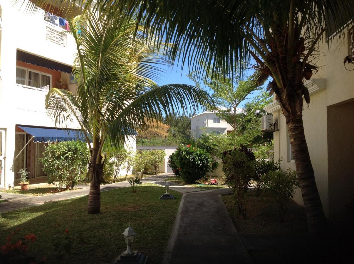 Lovely Apartment In Flic En Flac, Close To The Beach And All Amenities. Exterior foto